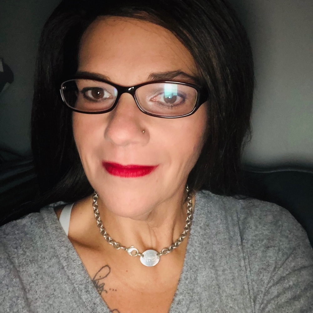 Meet your Posher, Paula robyn